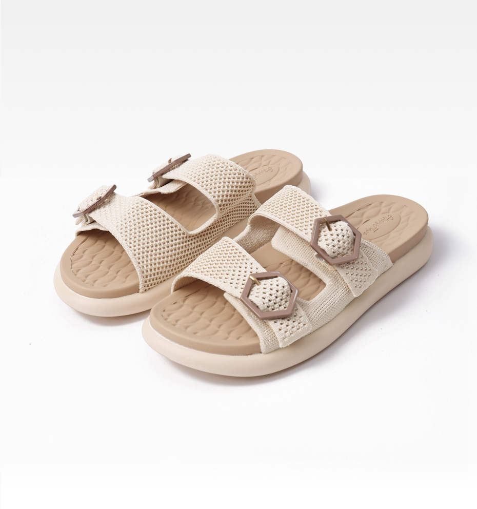 Sand Beige / 35